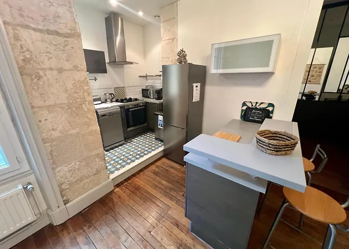 Apartment Spacieux T2 Centre De Poitiers